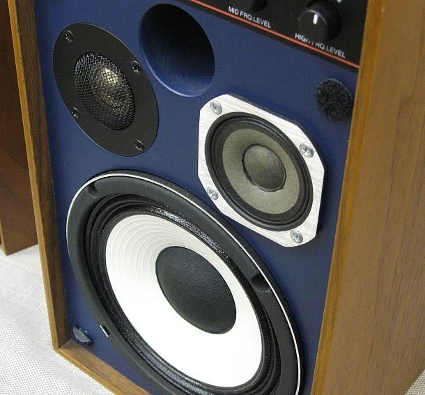 JBL 4312M (2)
