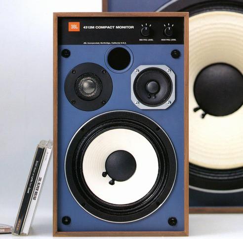 JBL 4312M (3)