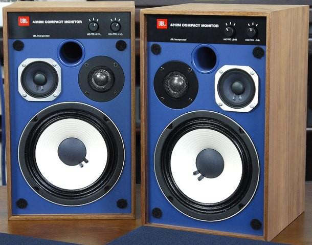 JBL 4312M (7)