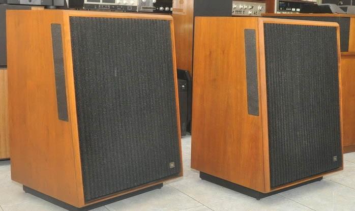 JBL L200B Studio Master JBL L200B Studio Master
