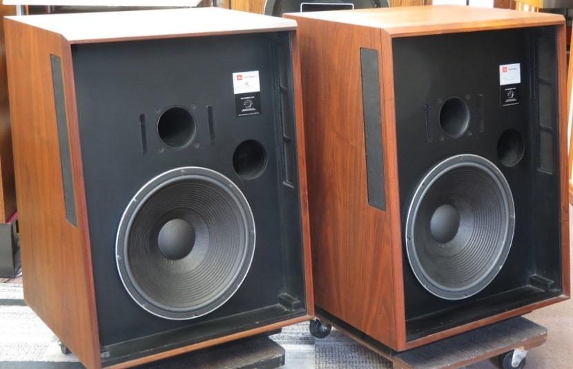 JBL L200B Studio Master JBL L200B Studio Master